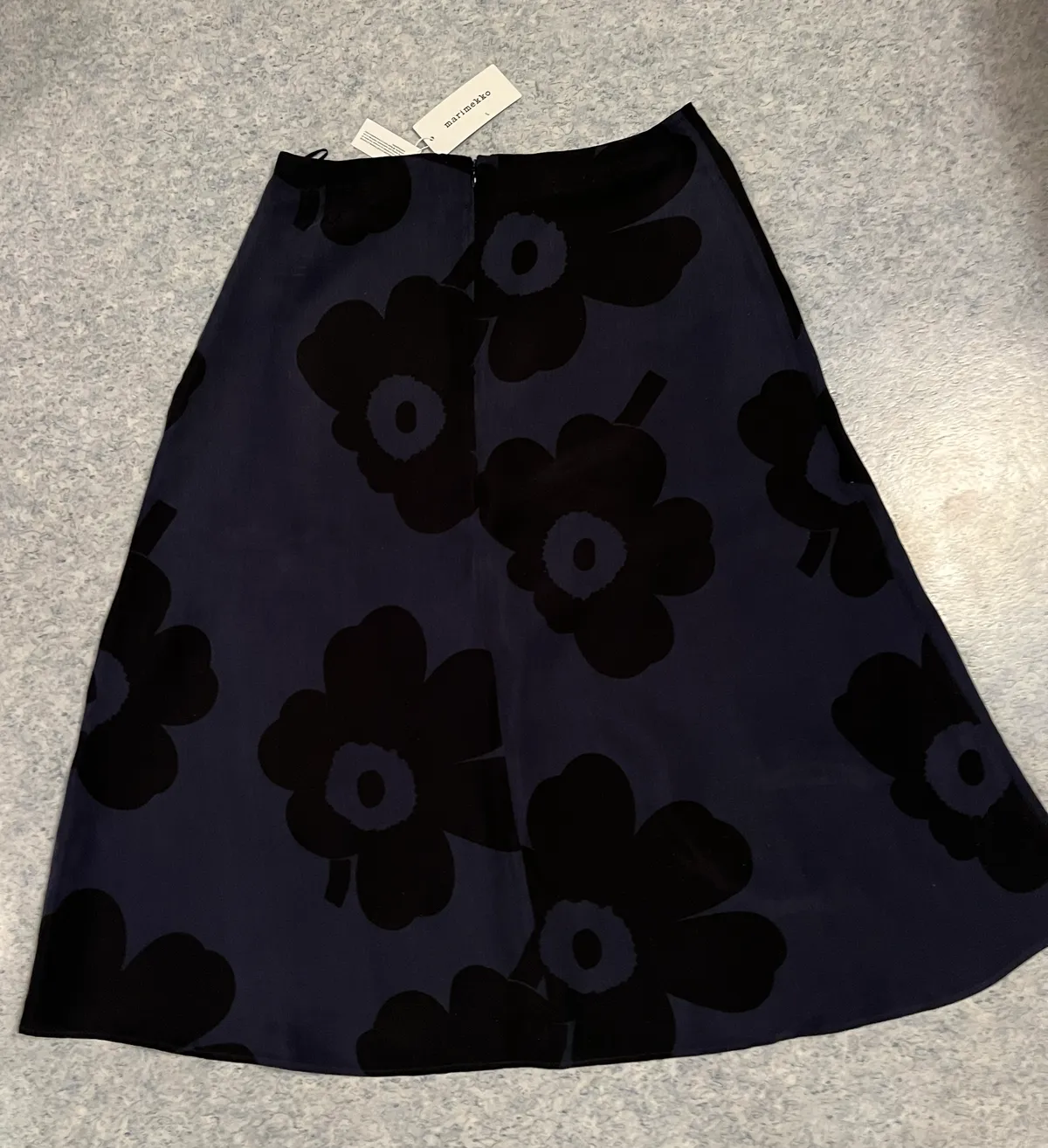 listing-df402f02-4f0c-4cee-